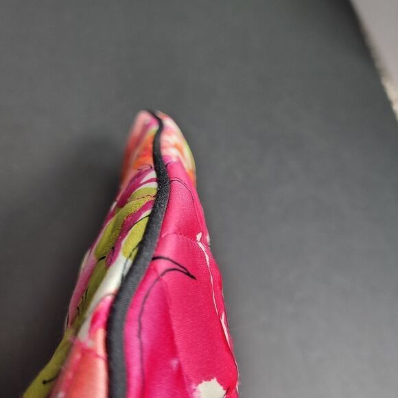 VERA BRADLEY Rose Millie Pink Clutch - Picture 4 of 4